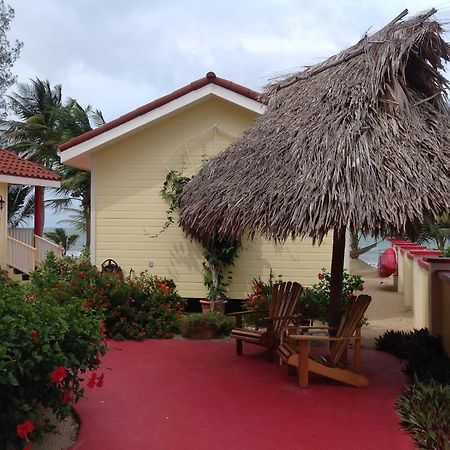 The White Horse Inn - Hopkins Village Beach Belize Экстерьер фото
